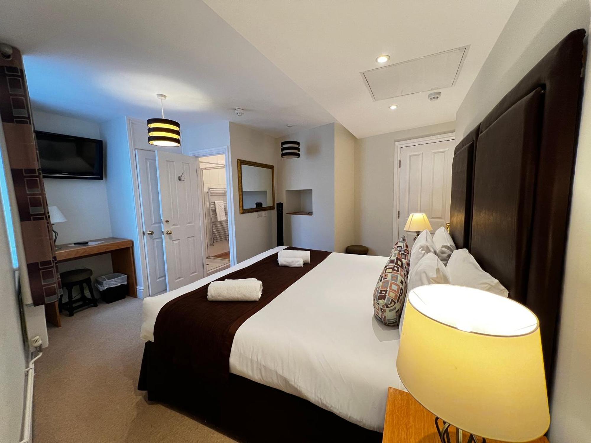 Castle Limes Hotel ウォリック エクステリア 写真